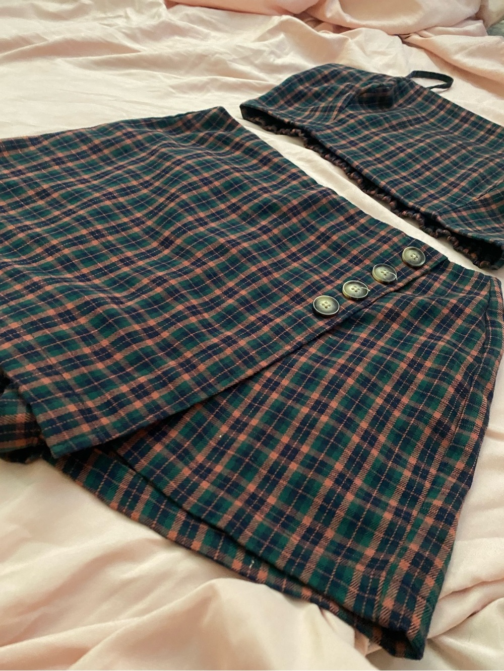 Grunge-esque Aeropostale Tank and Skort Set, Medium - Picture 3 of 8